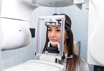 Woman receiving 3D cone beam scan